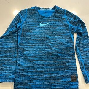 Nike Pro fitted YM fleece lined top